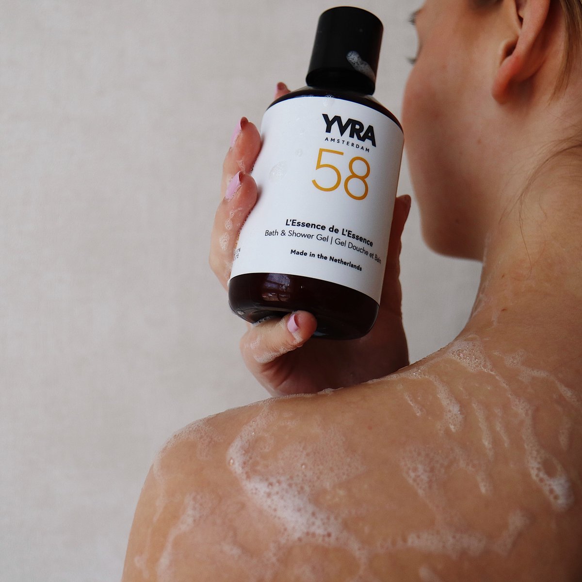 Goedkoopste YVRA - 58 L'Essence de L'Essence Bath & Shower Gel - 250 ml - Heren douchegel