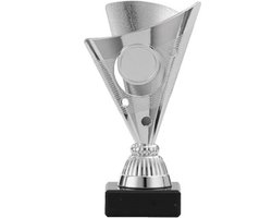 Trofee/beker-zilver-kuststof-15 cm x 8.5 cm
