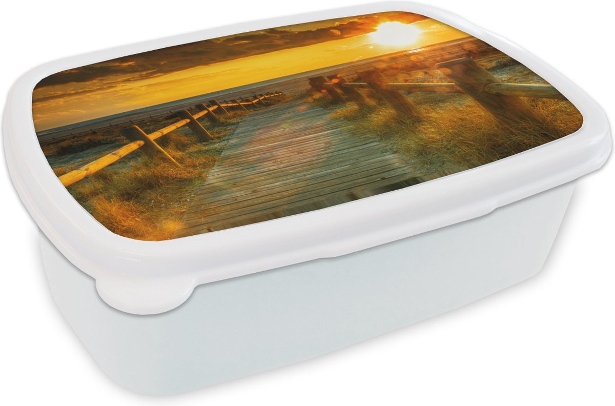 Broodtrommel Wit - Lunchbox Zon - Strand - Duin - Horizon - Gras - Pad - Oranje - Brooddoos 18x12x6 cm - Brood lunch box - Broodtrommels voor kinderen en volwassenen
