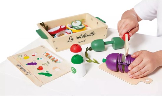 Janod In De Keuken - Ratatouille Set - Het Is Tijd Om Je Schort Aan Te Trekken Met Deze Set Van 32 Accessoires! - Volg Het Recept En Maak Een Chef-Waardige Ratatouille - Geleverd Met Snijplank En Houten Ovenschaal - Geschikt Vanaf 3 Jaar van Janod — afbeelding 3