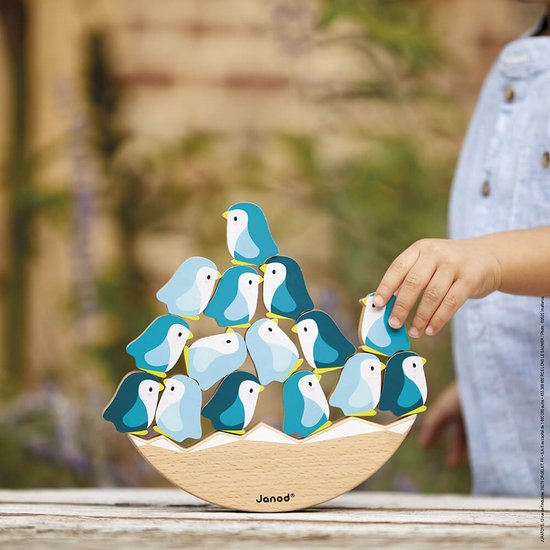 Janod WWF - Evenwichtsspel Pinguïn - Dit Spel Bestaat Uit Een Ijsberg Van Hout En 15 Heel Schattige Pinguïns In Poolkleuren - Geschikt Vanaf 2 Jaar