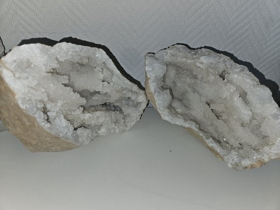 Mega Bergkristal GEODE A+ kwaliteit 3.7kg weekenddeal