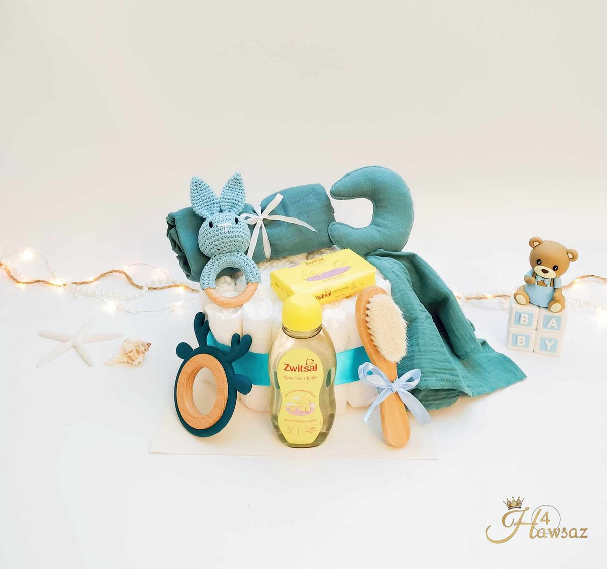 Goedkoopste Kraamcadeau jongen 32 stuks - Hawsaz.nl Cadeau - Genderneutraal kraamcadeau - Originele Babycadeau's - 25 luiers - Luiertaart blauw - Babycadeau - Babygeschenkset - Babyshower - Gepersonaliseerde cadeaus - Babyverzorging