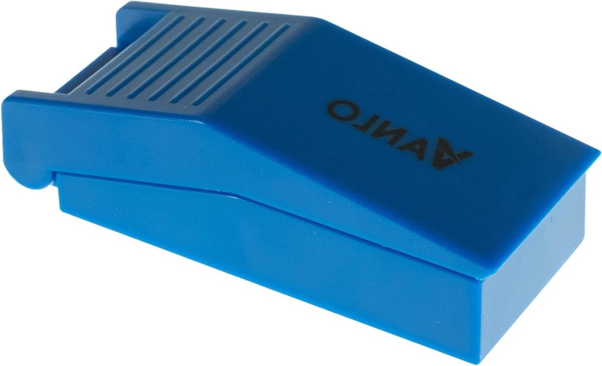 Blauwe plastic pillensnijder - handig voor het splitsen en opvangen van kruimels. Pillensnijder