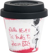 Quy Cup - 90 ml Ecologische Espresso Reisbeker - De originele Banksy's Graffiti "Dream big" met zwart siliconen deksel 7x7x7cm