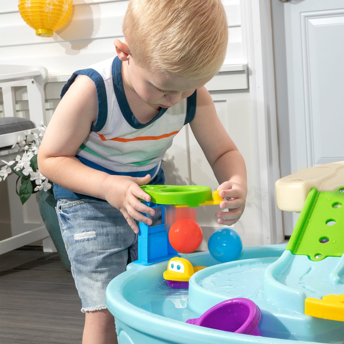 Step2 Ball Buddies Watertafel voor kinderen met ballen - Kinder speelgoed van kunststof met 23 accessoires incl. ballen - Speelgoed activiteitentafel voor binnen of buiten / tuin — afbeelding 4
