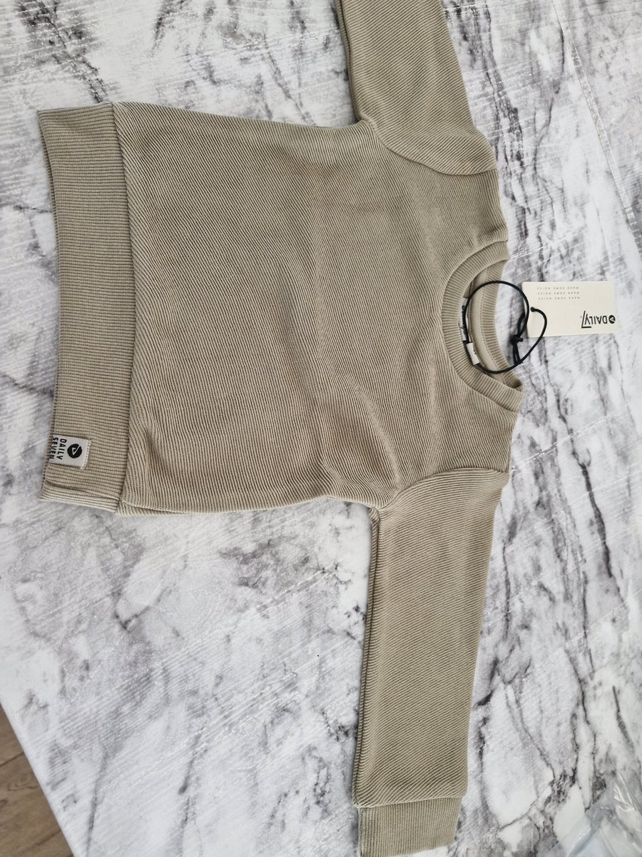Daily - Sweater Fancy Structure - Kaki Groen - Mt 68