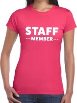 Staff member / personeel tekst t-shirt roze dames XS