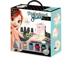 Buki - Nagelstudio - Nagels lakken - Manicure