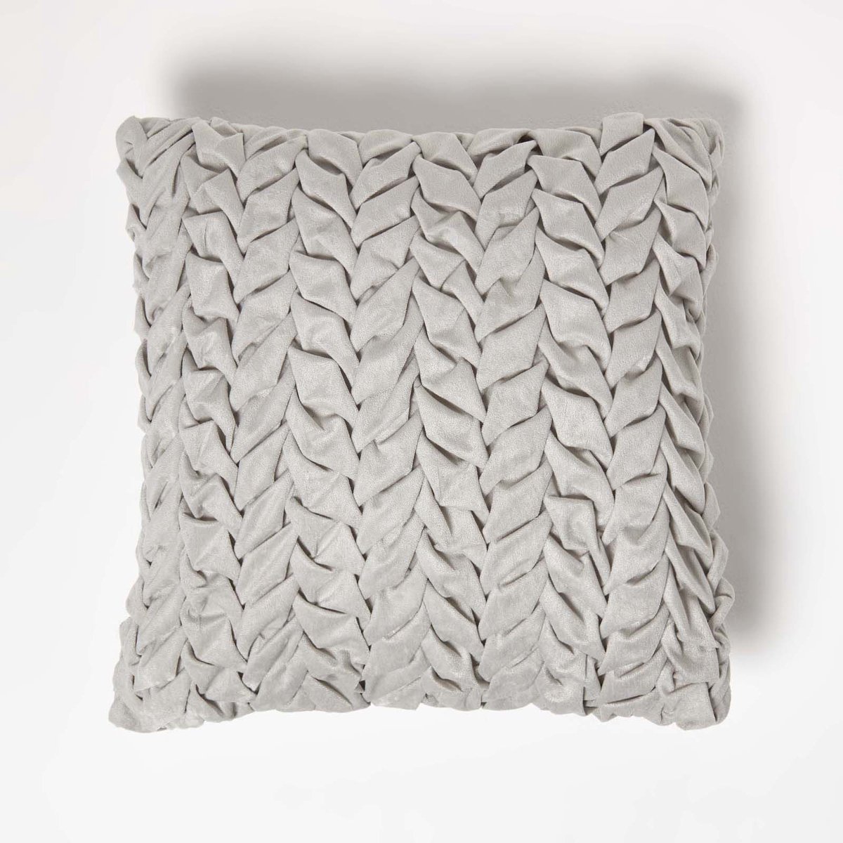 Homescapes Grace geplooid fluwelen kussen met vulling - grijs, 45 x 45 cm