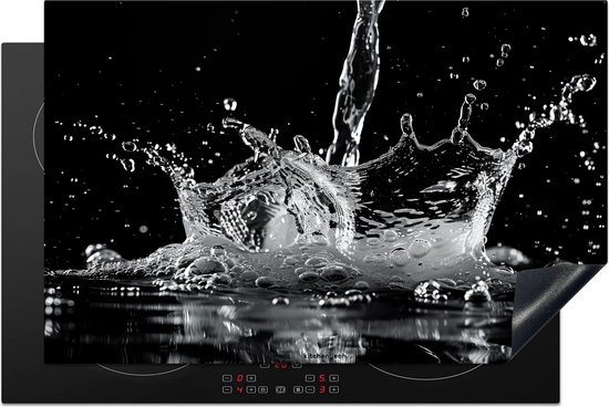 KitchenYeah® Protection plaque induction 81.6x52.7 cm - Éclaboussures d'eau - Noir - Blanc - Protege plaque de cuisson - Couvre plaque induction - Protecteur d'induction - Cuisine