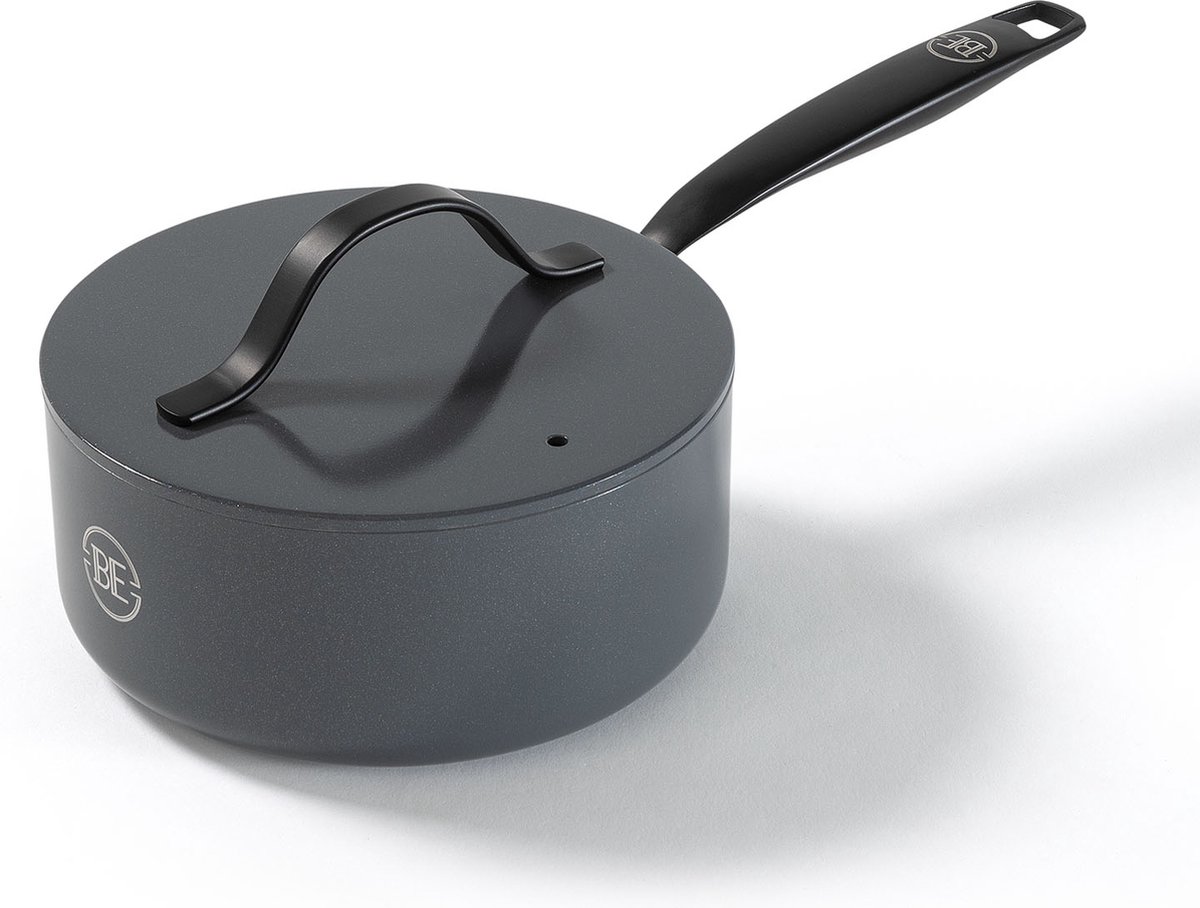 BE Living Steelpan met Deksel - Ø 18 cm - Sauspan - Keramisch - PFAS Vrij Anti Aanbak - Inductie Pan - Grijs - Essential Series