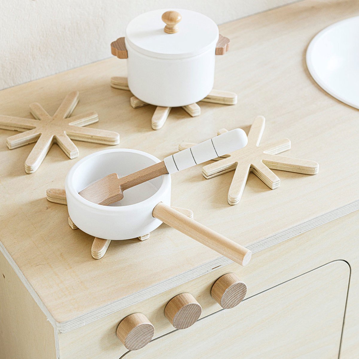 Petite Amélie Speelkeuken Parisienne - Kinderkeuken inclusief muur plank - H 52 cm — afbeelding 12