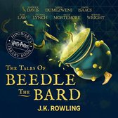 Boekomslag 'The Tales of Beedle the Bard' met toverketel, slakken en gouden tekst.