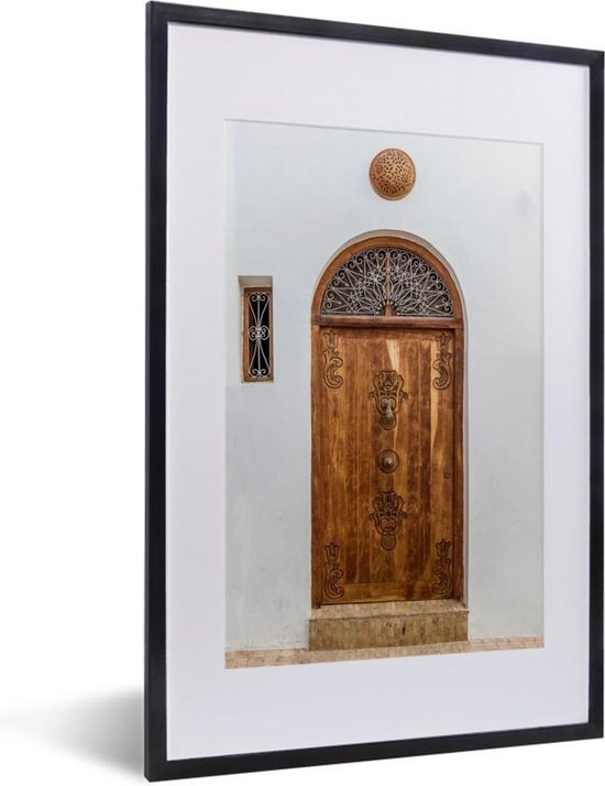Photo dans le cadre - Porte en bois sculpté au Maroc Cadre photo noir avec  passe... | bol.com