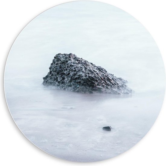 Forex Wandcirkel - Steen in het Zand  - 80x80cm Foto op Wandcirkel (met ophangsysteem)