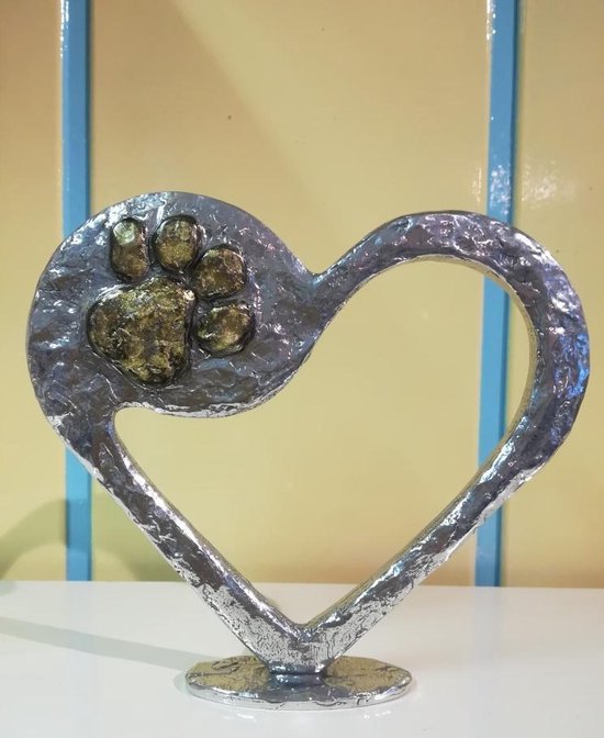 Hart sculptuur poot met goud