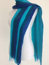 Handgemaakte, gevilte sjaal van 100% merinowol - Turquoise / Blauw / Petrol 207 x 17 cm. Stijl open gevilt.
