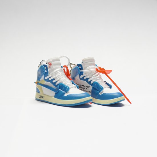 bol.com | N*ke Air Jordan 1 X *ff Wh*te Keychain - Sleutelhanger - Hype -  Accessoires - Sneaker...