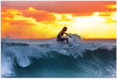 Poster – Surfen op Golven met Zonlicht - 60x40cm Foto op Posterpapier