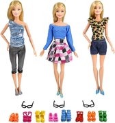 Poppenkleertjes - Geschikt voor Barbie - Set van 3 outfits voor modepoppen - 1 lange broek, 1 korte broek, 1 rok, 3 shirtjes, 3 brillen, 3 paar schoenen