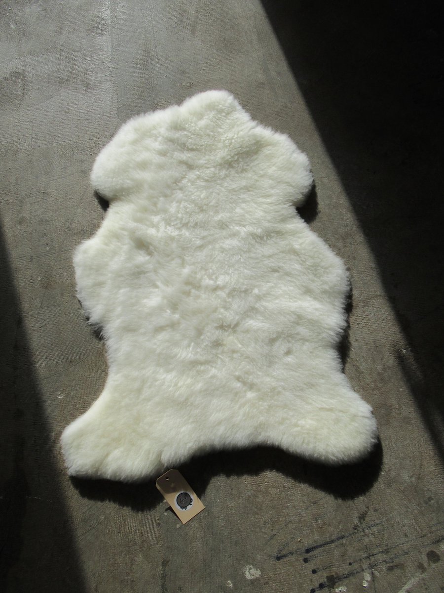 Schapenvacht – Naturel - Small – Wit/crème 01