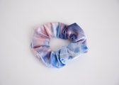 Scrunchie tie dye blauw/roze met zakje