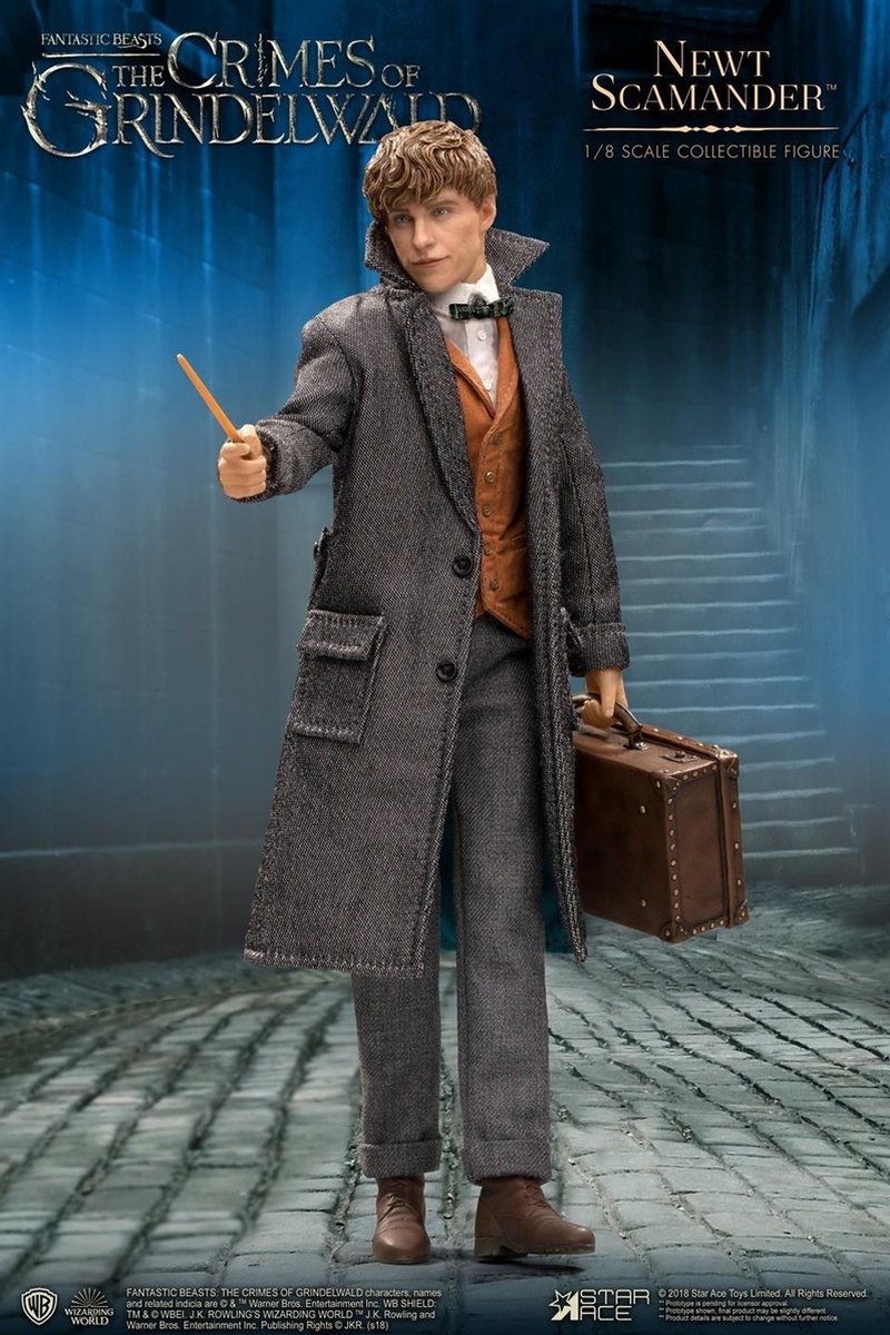 Harry Potter: Fantastic Beasts 2 - Newt Scamander 1:8 Scale Figure