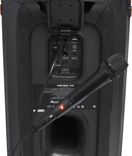 Microphone JBL noir connecté à l'arrière d'une JBL PartyBox 310