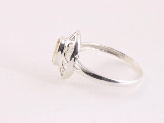 Bague fine en argent ajouré avec citrine - taille 17