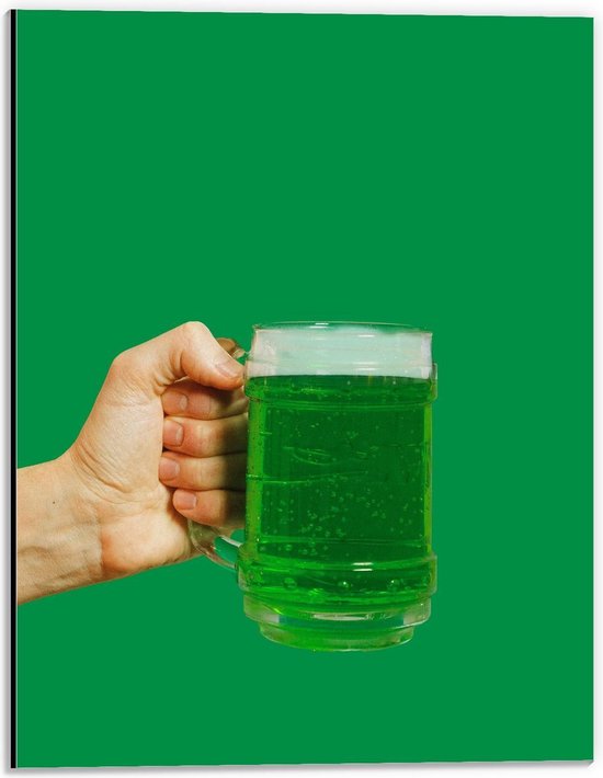 Dibond - Groen Drankje in Bier Pull - 30x40cm Foto op Aluminium (Met Ophangsysteem)