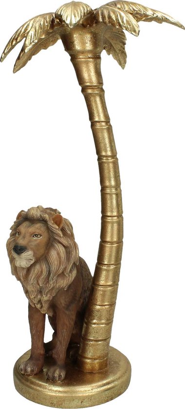 Palmier décoratif comme chandelier avec un lion