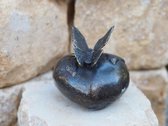Bronzen Beelden:   Mini urne met vlinder