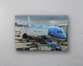 - Schilderij - Klm Boeing Docked Inclusief Ophangplaatjes Luchtvaart Muurdecoratie - Multicolor - 60 X 40 Cm