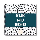 kerstcadeau -Sinterklaas - sinterklaas boek - sinterklaas cadeautjes - kerst - kerst cadeautjes - kerstcadeautjes - Invulboek - fotoboek - scrapbook  -Opgroeiboek kind - Invulboek 1-4 jaar - 