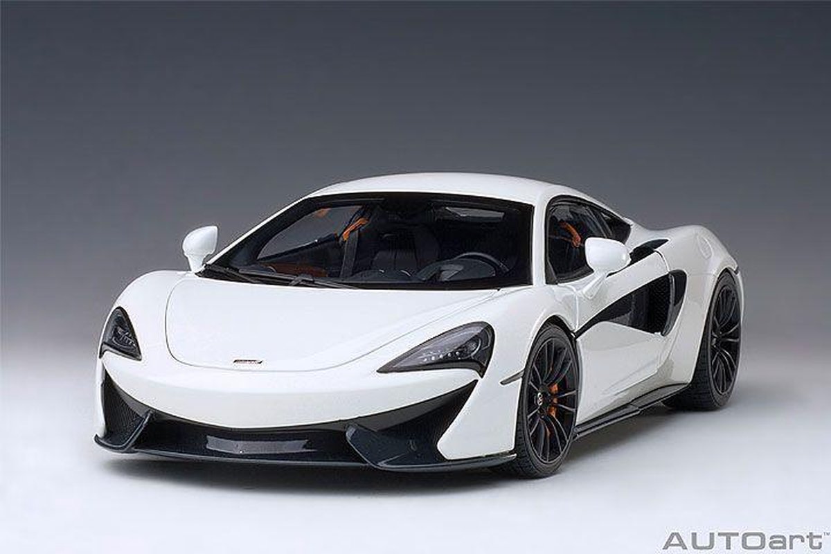 McLaren 570S - 1:18 - AUTOart | bol