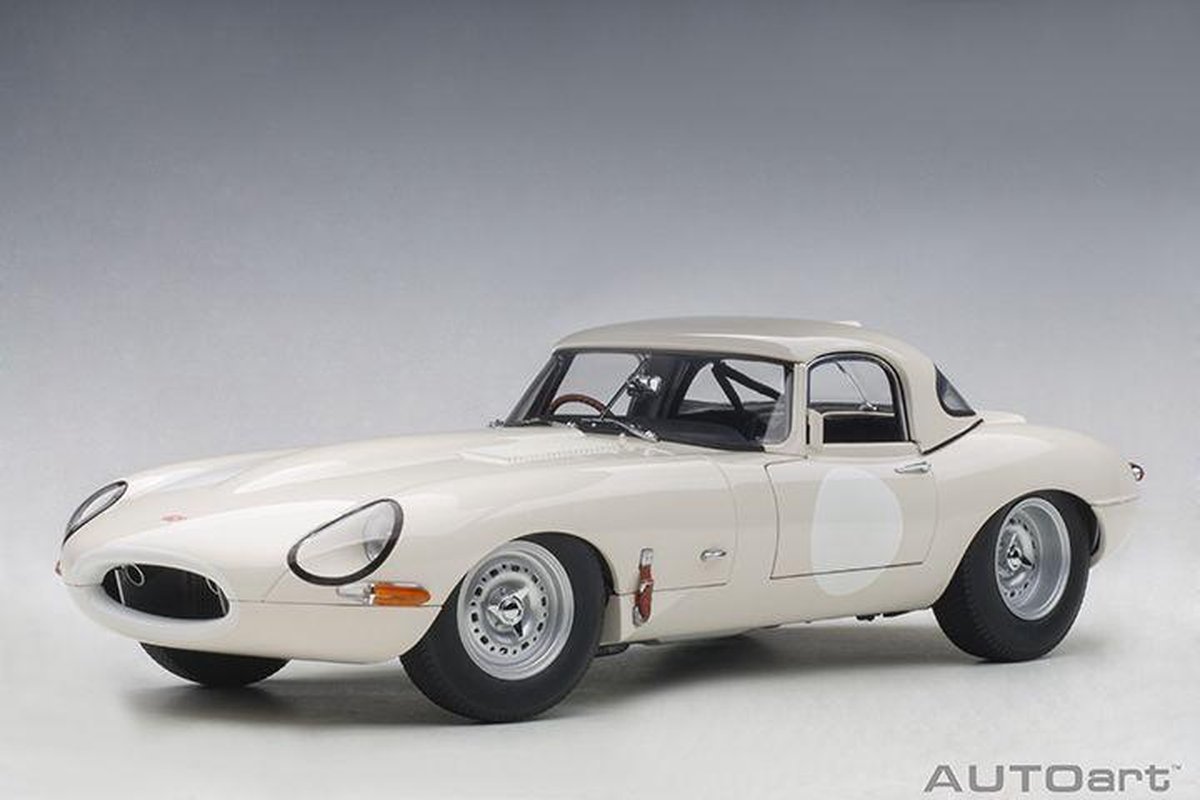 Jaguar Lightweight E-Type - 2015, Wit - AutoArt 1/18
