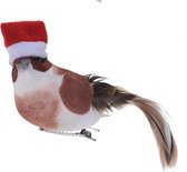 2x stuks Kerstboomversiering bruine vogels met kerstmuts op clip 12 cm - Kerstornamenten/kersthangers vogeltjes
