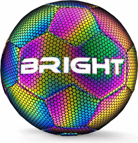 The BRIGHT Lichtgevende Voetbal | Reflecterend | Holografisch | Glow in the Dark | Kinderen en Volwassenen | Unisex | Wit/Zwart/Roze/Blauw/Geel | Maat 5