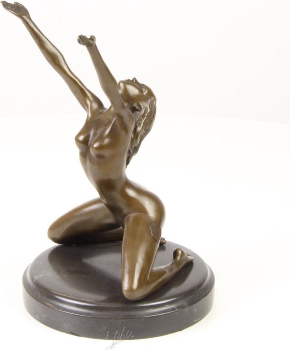 Naakte dame - Bronzen beeld - Erotisch sculptuur - 24,5 cm hoog