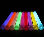 25 stuks 9 kleuren Glow Sticks 6" inch Breeklichtjes BREAKLIGHT, MagieQ  Glowsticks Feest|Halloween|Kerst|kinderen neon party's versiering