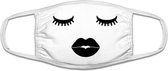 Kiss mondkapje | love | grappig | gezichtsmasker | bescherming | bedrukt | logo | Wit mondmasker van katoen, uitwasbaar & herbruikbaar. Geschikt voor OV