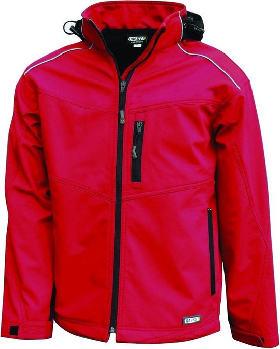 Donkerrode DASSY softshelljas met capuchon, zwarte ritsen en reflecterende details.