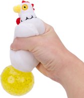 Kip stressbal voor de hand - Met gele waterballetjes - Knijpbal voor de hand - Fidget 2021