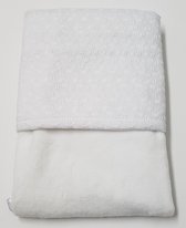 little feet - baby - winter dekentje - 100 x 75 cm - wit broderie - wit wellness fleece - WIEG - KINDERWAGEN