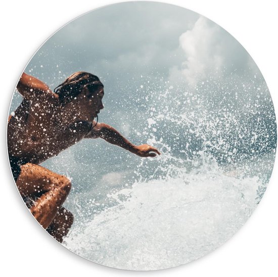 Forex Wandcirkel - Surfer met Waterspetters - Foto op Wandcirkel (met ophangsysteem)
