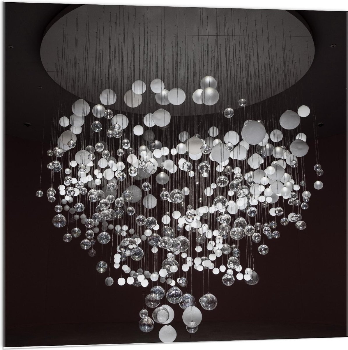 Acrylglas - Mega Kroonluchter (zwart/wit) - 100x100cm Foto op Acrylglas (Wanddecoratie op 