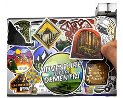 Sticker mix met thema reizen/outdoor/camping - 60 stickers voor laptop, auto, busje, journal, muur etc.