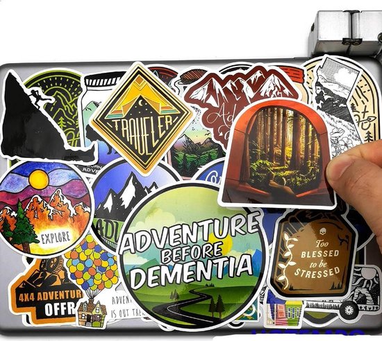 Sticker mix met thema reizen/outdoor/camping - 60 stickers voor laptop, auto, busje, journal, muur etc.