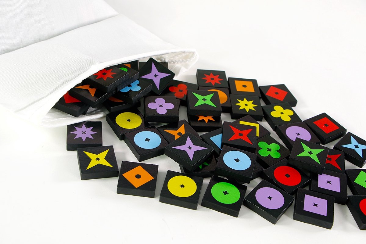 999 Games - Qwirkle - Bordspel - Sinds 2007 meer dan 15 spellenprijzen gewonnen - Familiespel - Gezelschapsspel - Educatief spel - spelregels in NL en FR — afbeelding 10